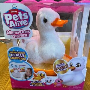 Pets Alive Mama Duck & Baby Surprise - NWT hottest toy of 2024